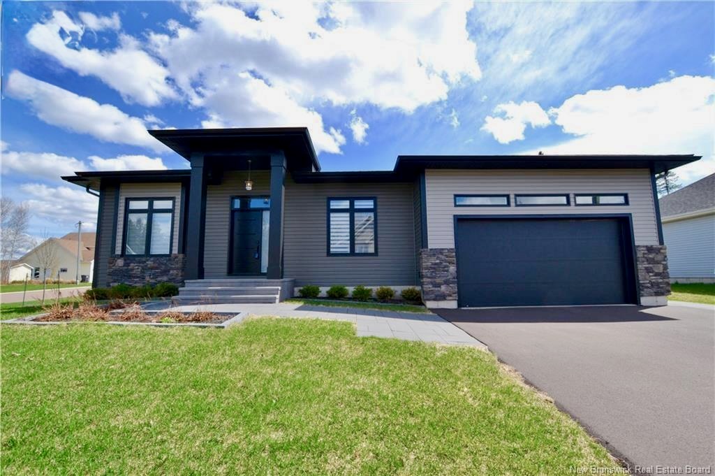 55 Larochelle Street - Upstairs